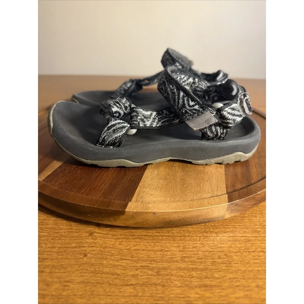 Teva Hurricane XLT 2 Kids Sandals Size 13 Waves Mood Indigo Black Hiking Strappy